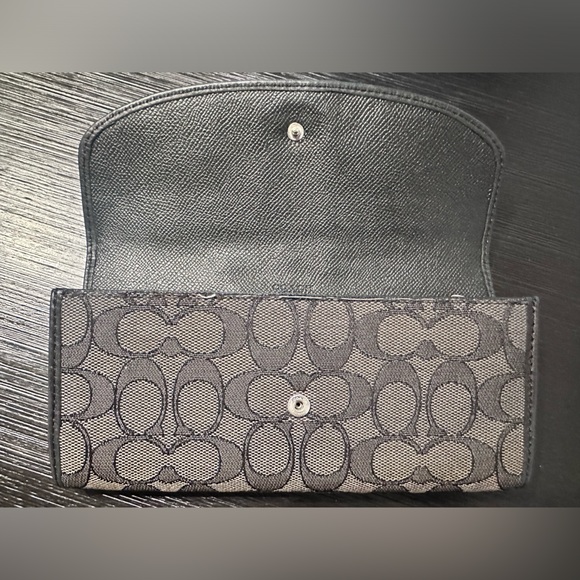 Wallet - Picture 2 of 4